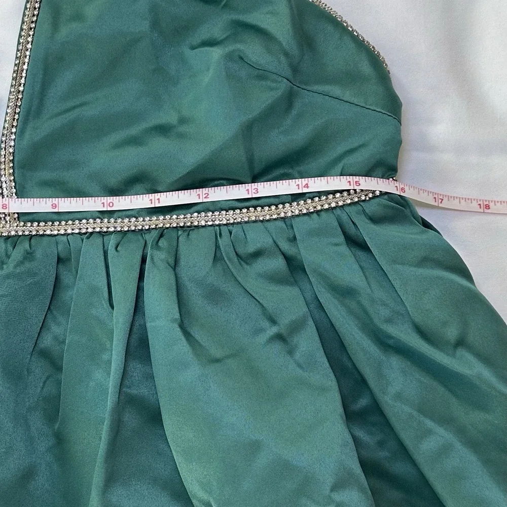 NWT Band Of Stars Fit & Flare Satin Mini Dress Emerald Green Empire Waist Size 8 - Picture 8 of 9